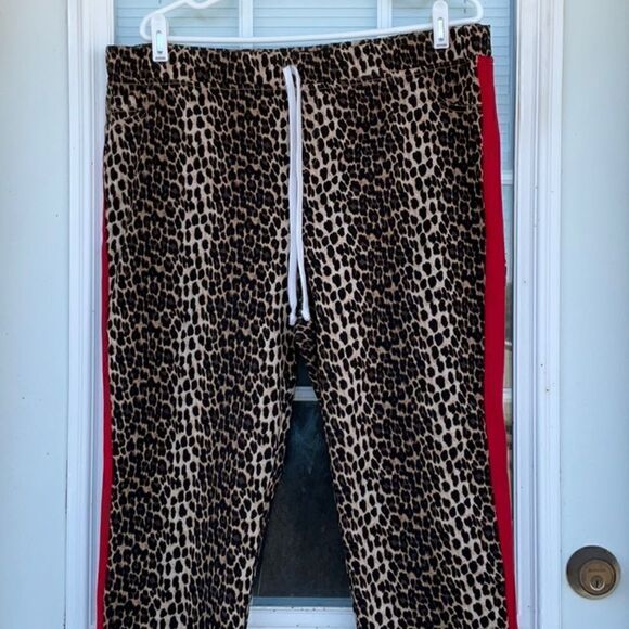 Take 50% OFF- Like An Angel Animal Prints Pant, Size-3X - Picture 2 of 10